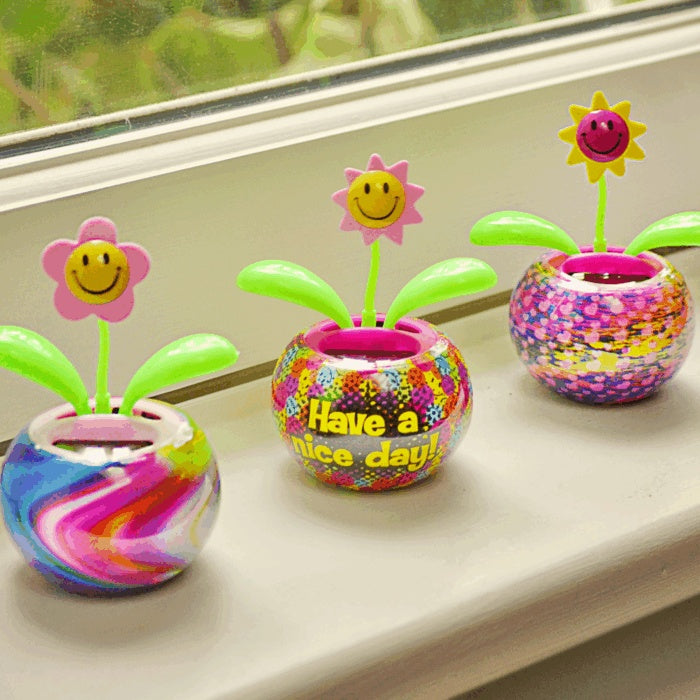 Happy Groovers Dancing Flowers
