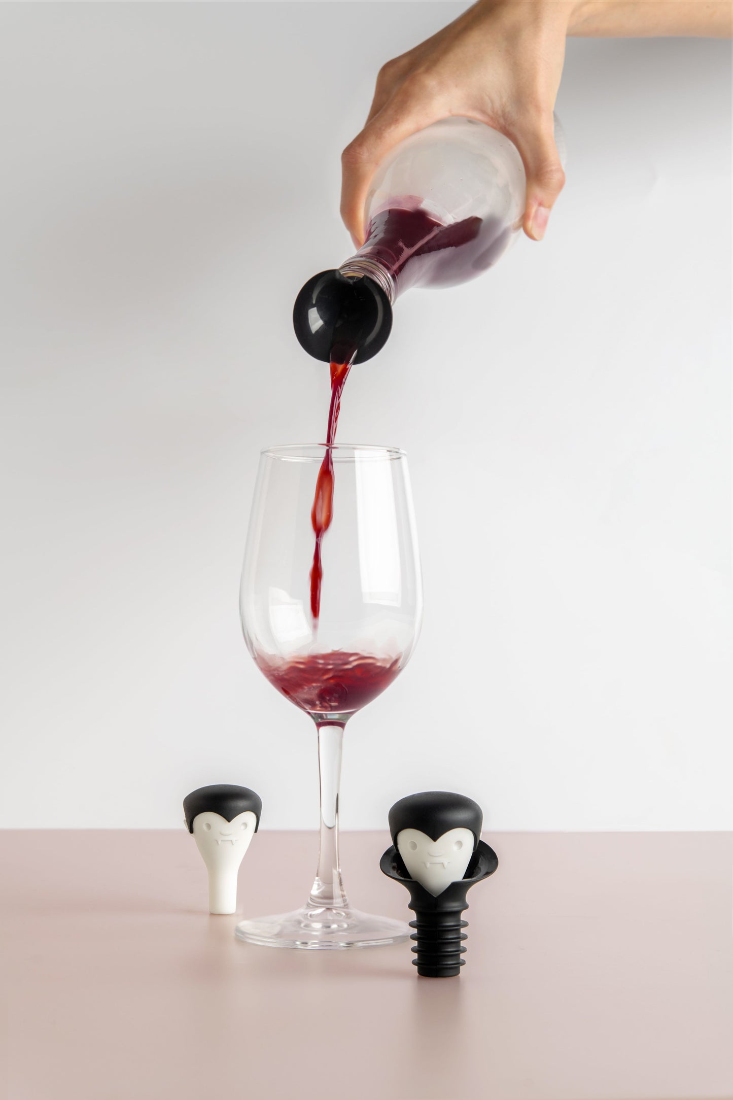 Count Corkula Wine Stopper & Pourer